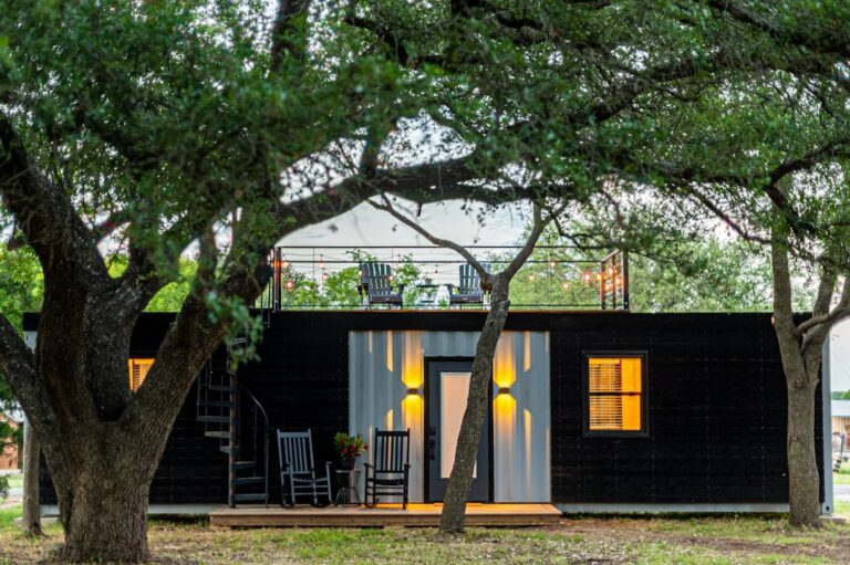 Photo container homes